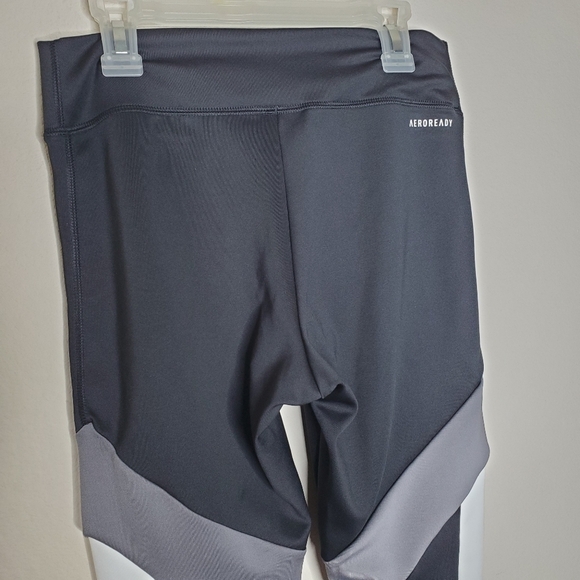 Adidas Designed 2 Move Black Color Block Graphic Logo High Rise 7/8 Leggings - Picture 8 of 12